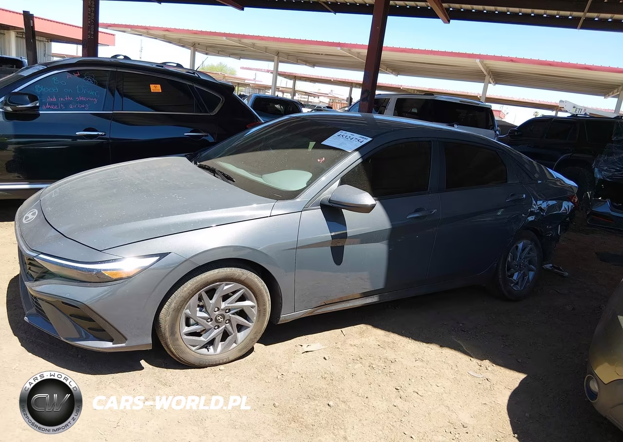 2026 Hyundai Elantra Hybrid Blue VIN:KMHLM4DJ0TU200123 - 13