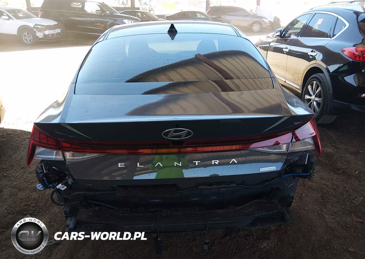 2026 Hyundai Elantra Hybrid Blue VIN:KMHLM4DJ0TU200123 - 15