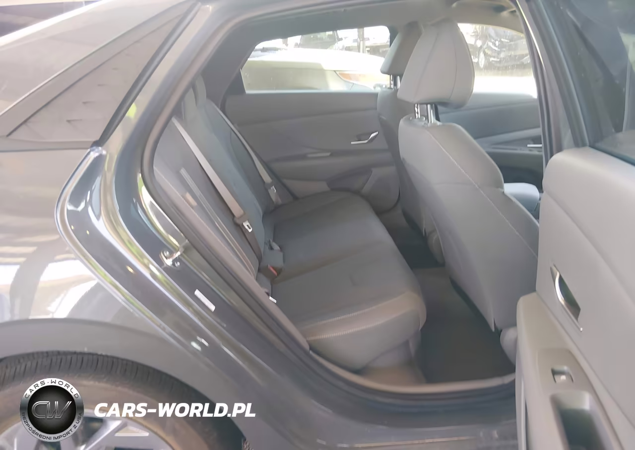 2026 Hyundai Elantra Hybrid Blue VIN:KMHLM4DJ0TU200123 - 8