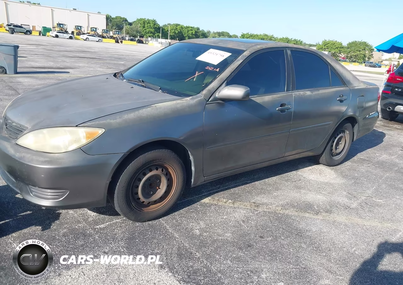 2006 Toyota Camry Le VIN:JTDBE32K463063877 - 2