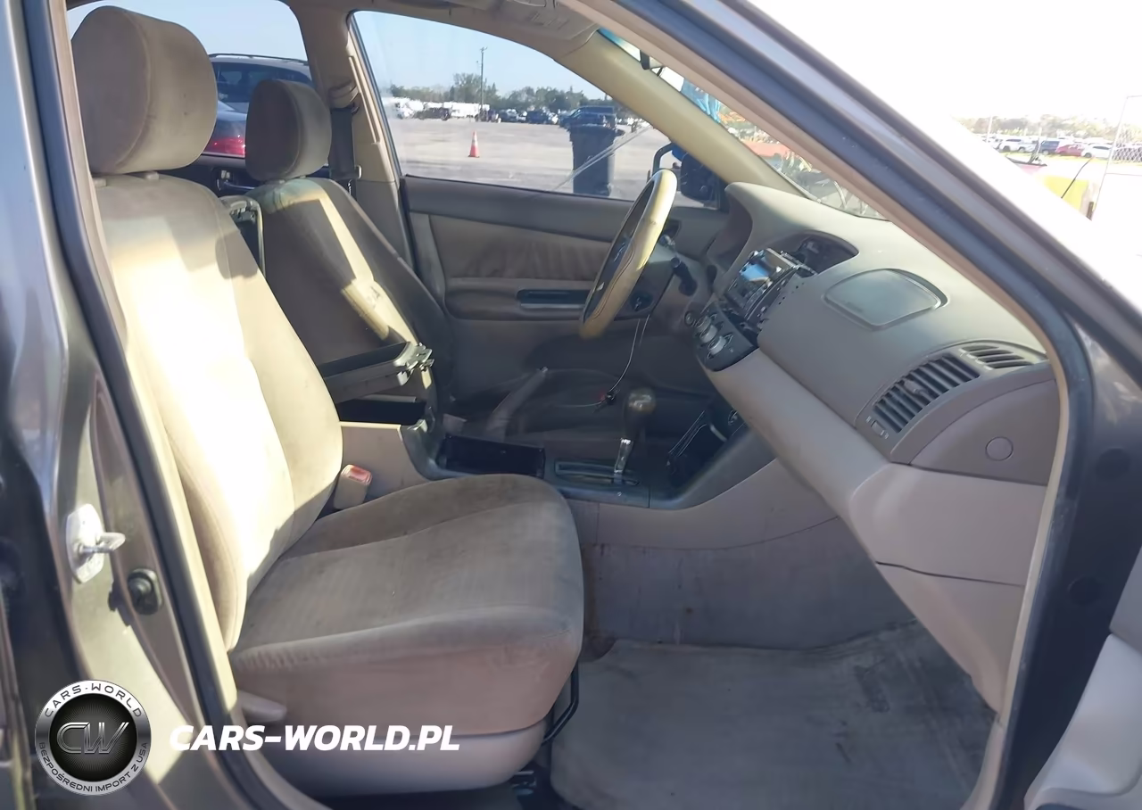 2006 Toyota Camry Le VIN:JTDBE32K463063877 - 5