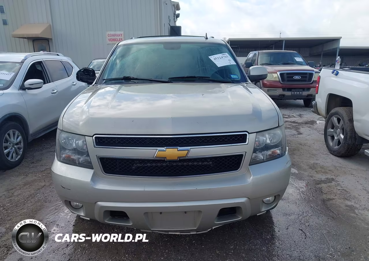 2014 Chevrolet Suburban Lt VIN:1GNSCJE01ER117479 - 12