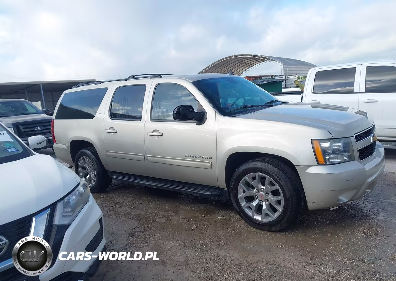 2014 Chevrolet Suburban Lt VIN:1GNSCJE01ER117479 - 13
