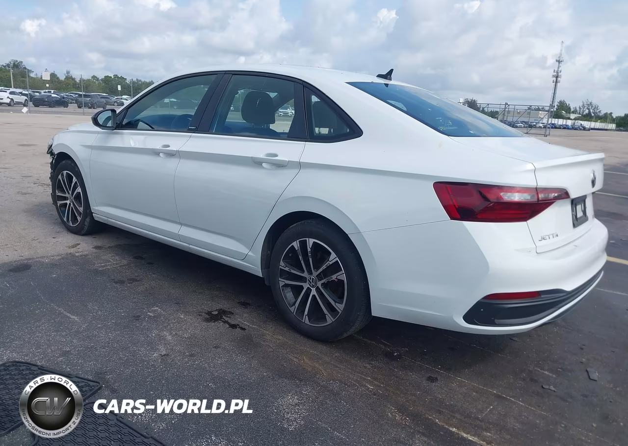 2024 Volkswagen Jetta 1.5T Sport VIN:3VWBM7BUXRM039613 - 3