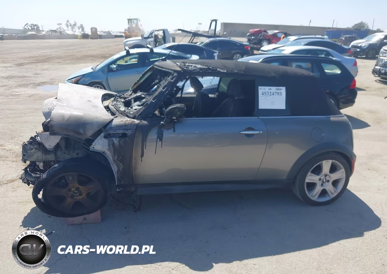 2005 Mini Cooper S VIN:WMWRH33475TF81812 - 14