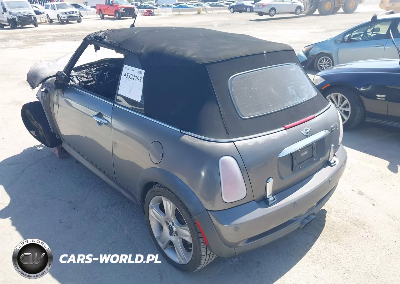 2005 Mini Cooper S VIN:WMWRH33475TF81812 - 3