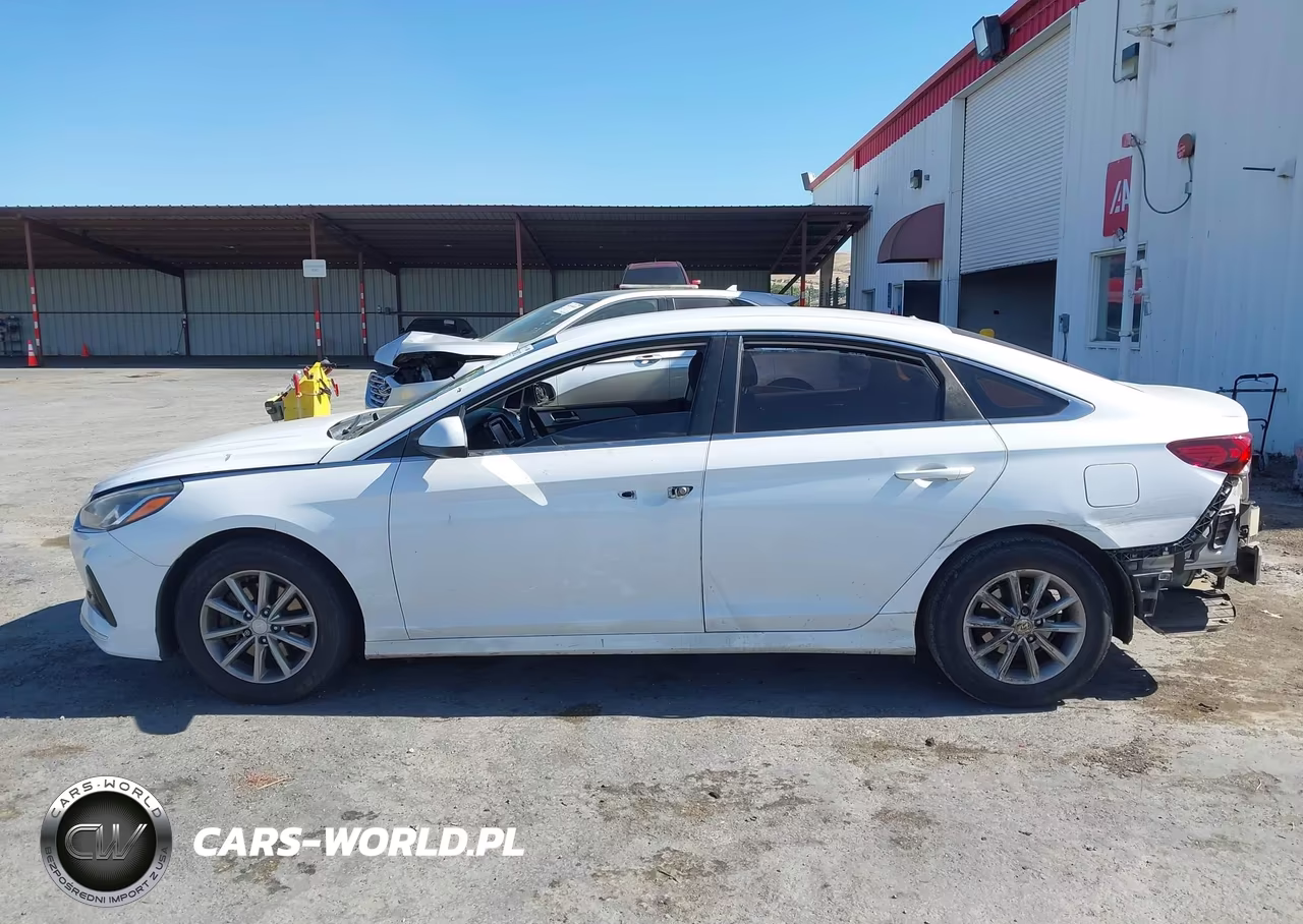 2019 Hyundai Sonata Se VIN:5NPE24AF9KH777339 - 14