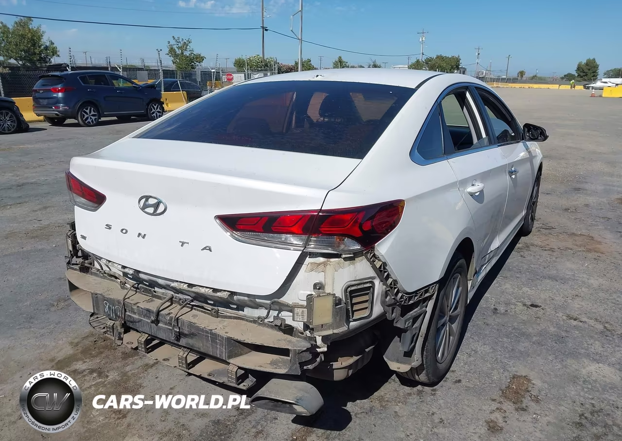 2019 Hyundai Sonata Se VIN:5NPE24AF9KH777339 - 4