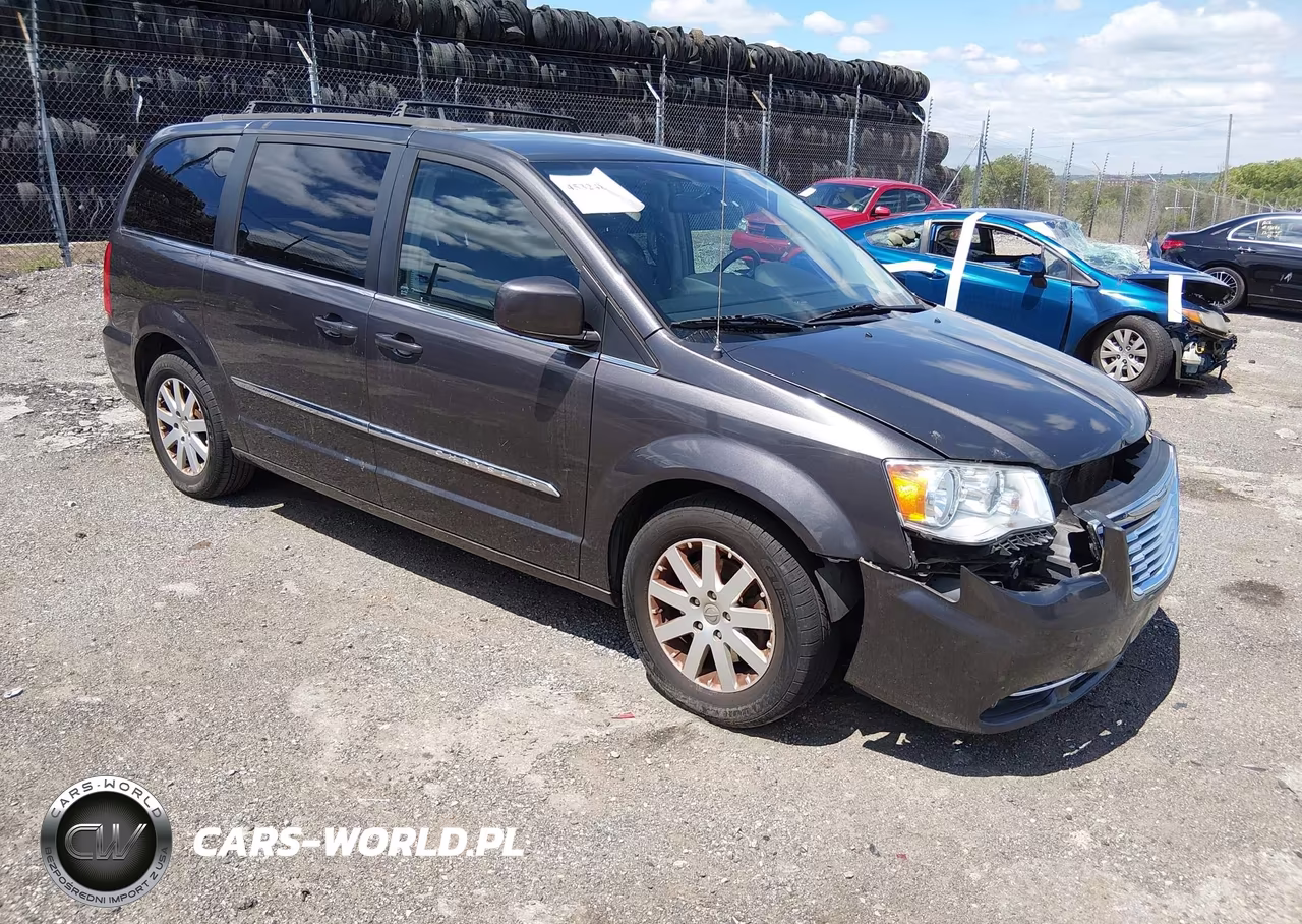 2015 Chrysler Town & Country Touring – zdjęcie 1 z 14