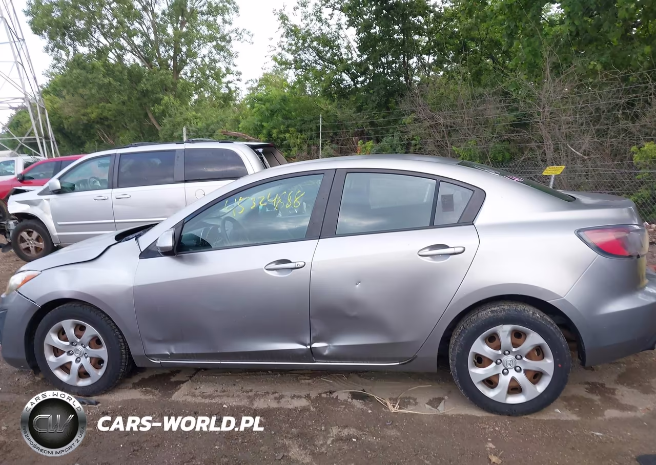 2011 Mazda Mazda3 I Sport VIN:JM1BL1UF9B1369540 - 14