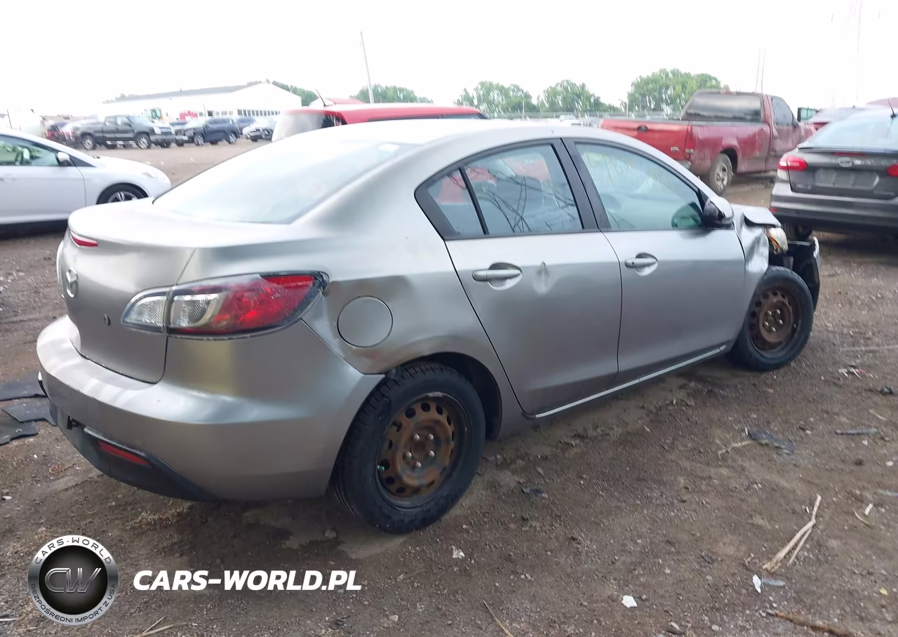 2011 Mazda Mazda3 I Sport VIN:JM1BL1UF9B1369540 - 4