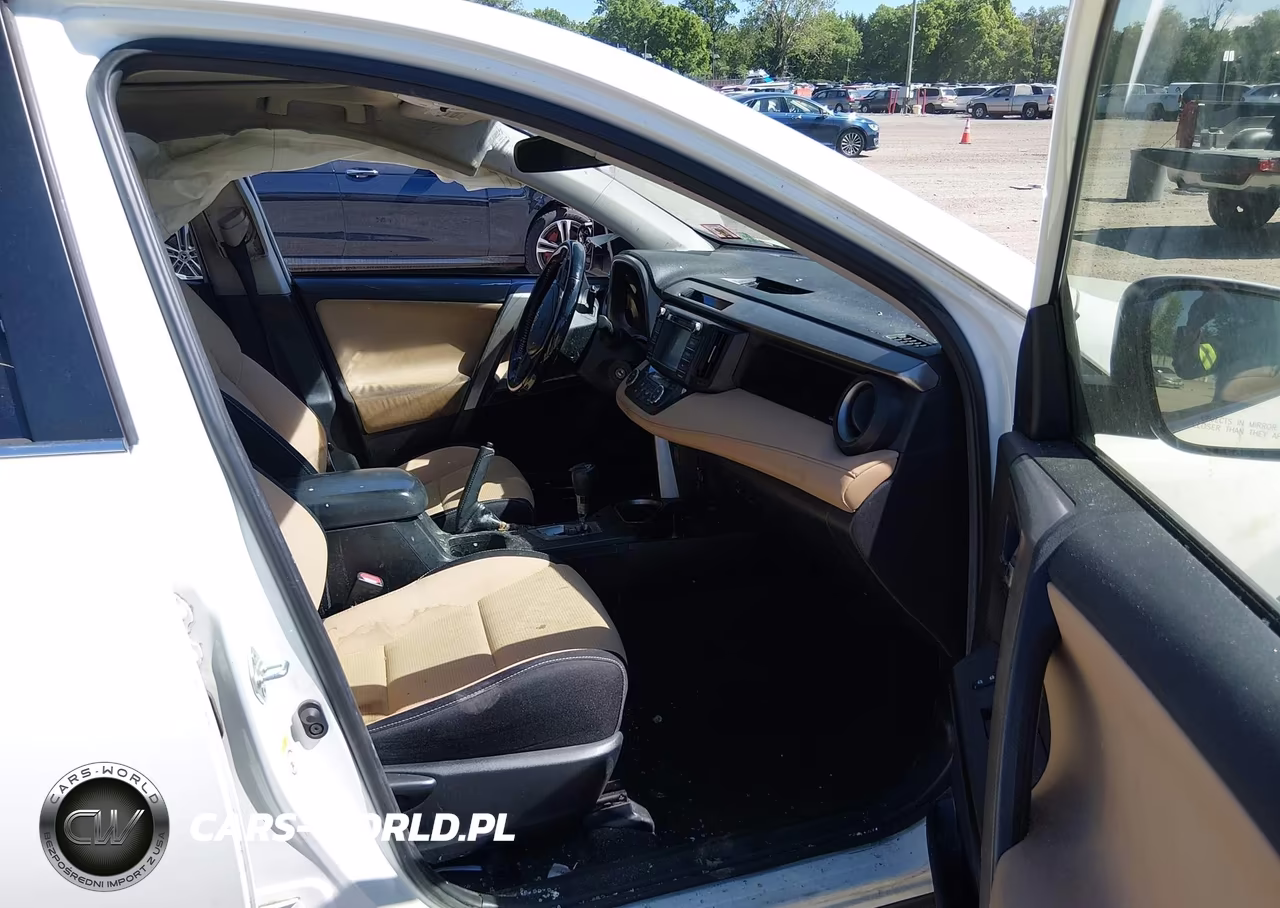 2017 Toyota Rav4 Xle VIN:JTMRFREV2HJ105983 - 5