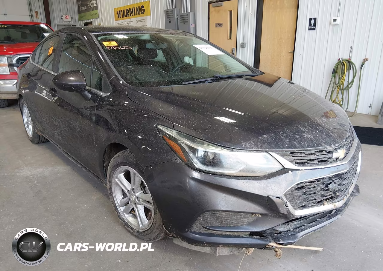 2017 Chevrolet Cruze Lt Auto – zdjęcie 1 z 15
