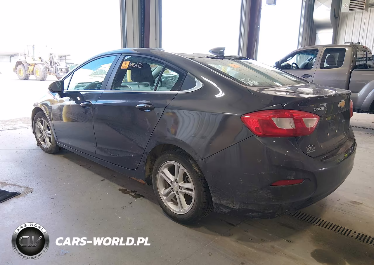 2017 Chevrolet Cruze Lt Auto VIN:1G1BE5SM4H7247816 - 3
