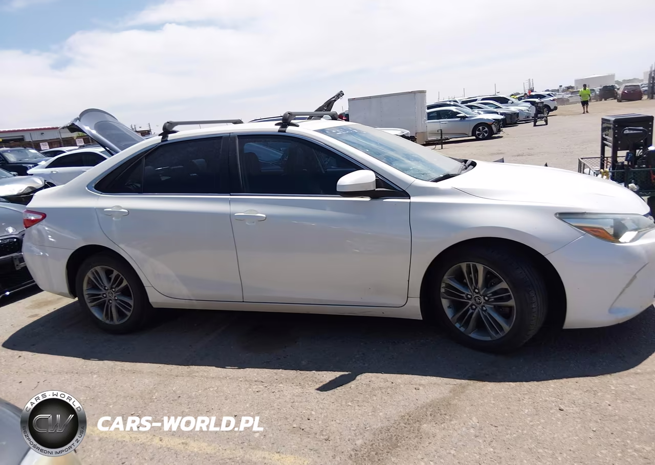 2015 Toyota Camry Se VIN:4T1BF1FK1FU044110 - 13