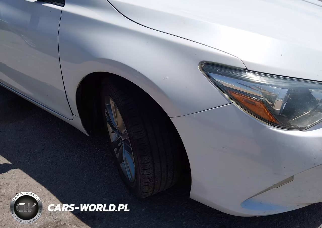 2015 Toyota Camry Se VIN:4T1BF1FK1FU044110 - 18