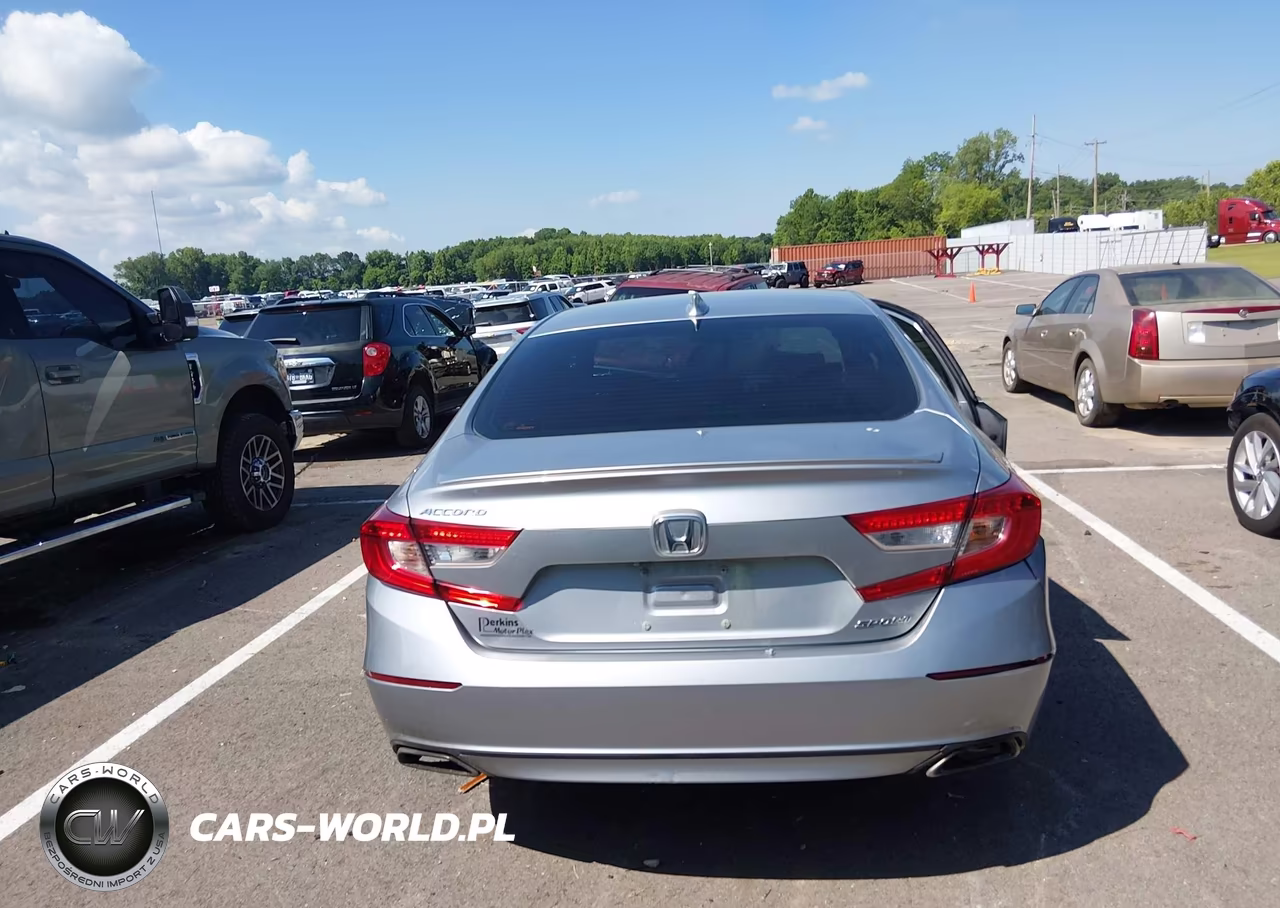 2018 Honda Accord Sport VIN:1HGCV1F39JA166598 - 15