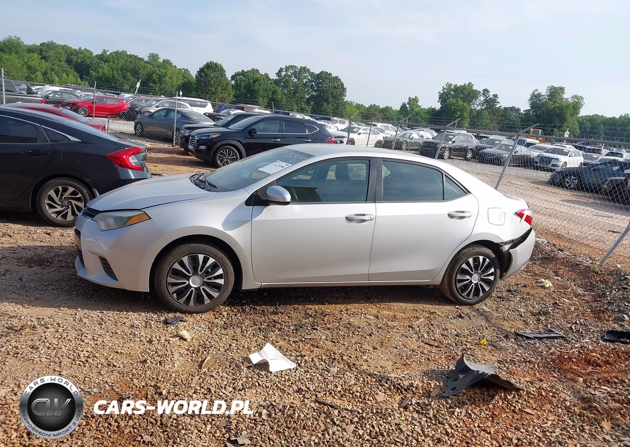 2016 Toyota Corolla Le VIN:2T1BURHE1GC590663 - 14