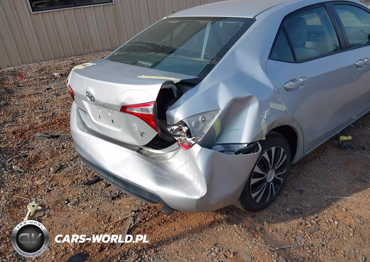 2016 Toyota Corolla Le VIN:2T1BURHE1GC590663 - 6