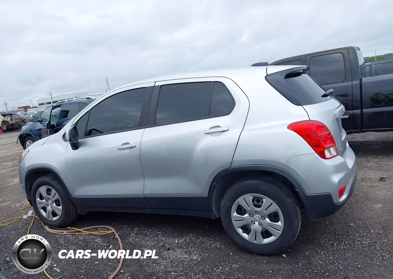 2018 Chevrolet Trax Ls VIN:KL7CJKSB6JB521246 - 14