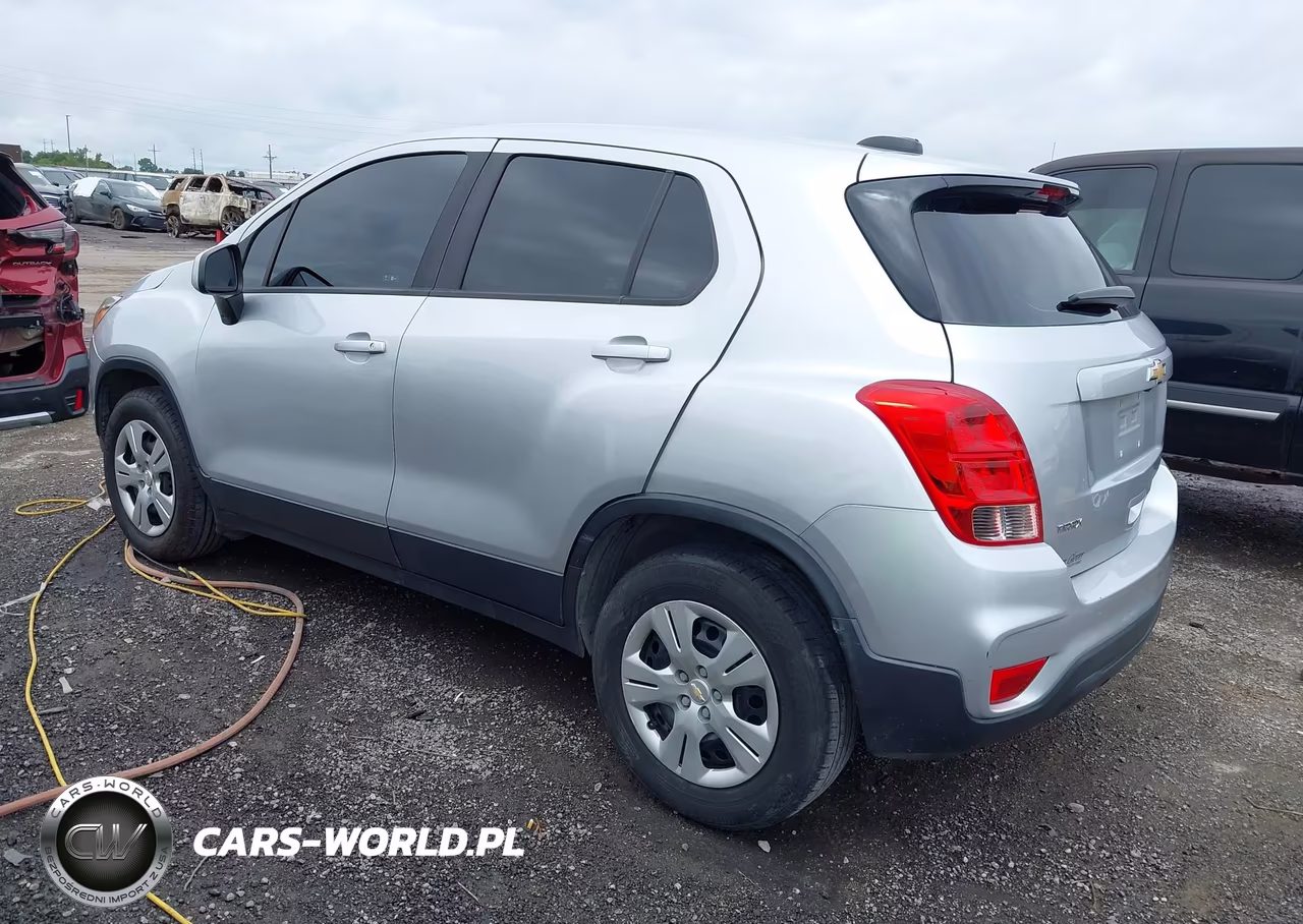 2018 Chevrolet Trax Ls VIN:KL7CJKSB6JB521246 - 3