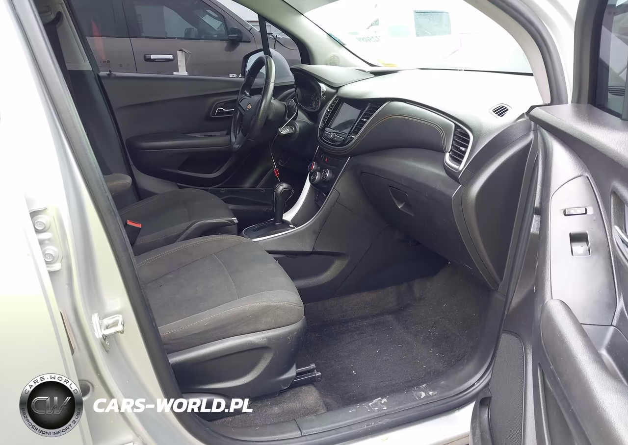 2018 Chevrolet Trax Ls VIN:KL7CJKSB6JB521246 - 5