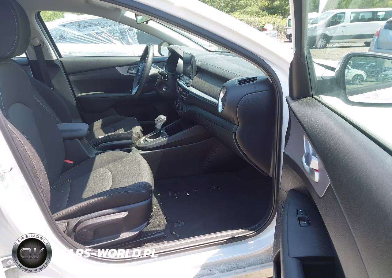 2022 Kia Forte Lxs VIN:3KPF24AD1NE427960 - 5