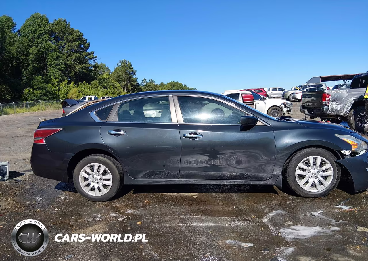 2015 Nissan Altima 2.5 S VIN:1N4AL3AP3FN374368 - 13