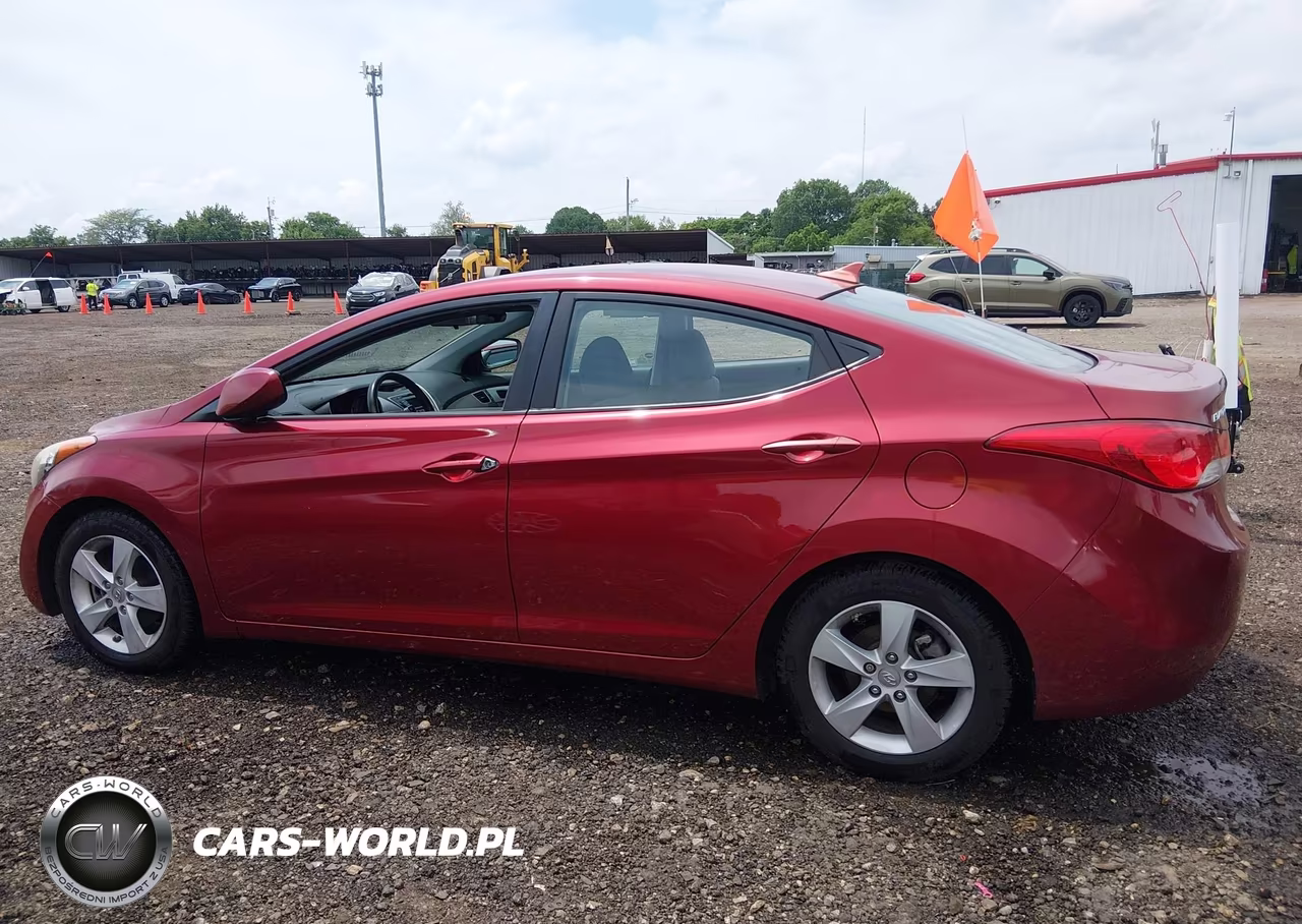 2013 Hyundai Elantra Gls VIN:5NPDH4AE1DH453449 - 14