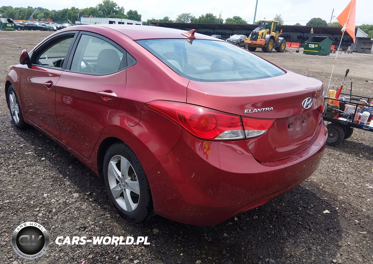 2013 Hyundai Elantra Gls VIN:5NPDH4AE1DH453449 - 3