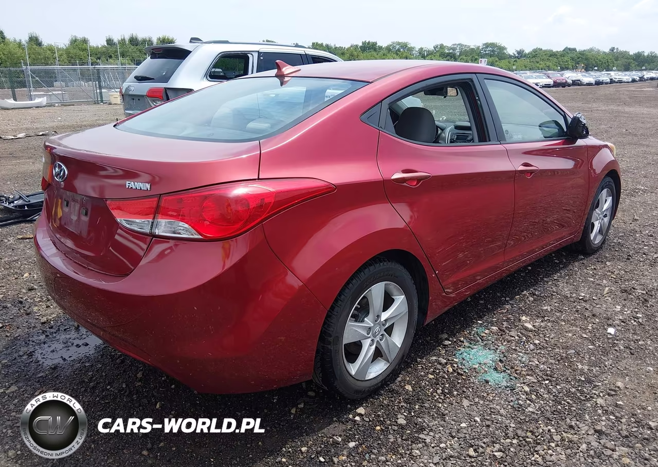 2013 Hyundai Elantra Gls VIN:5NPDH4AE1DH453449 - 4