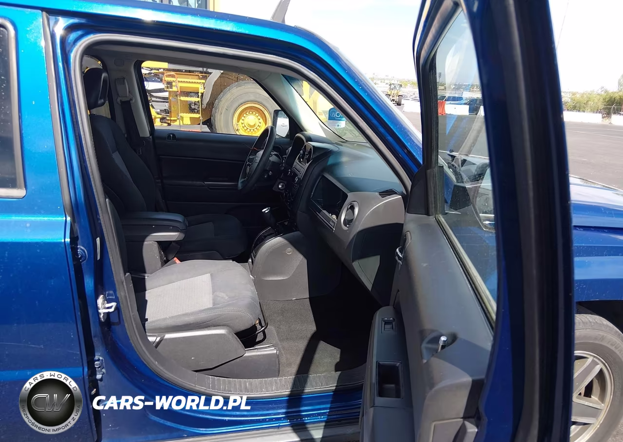 2009 Jeep Patriot Sport VIN:1J4FF28B69D186203 - 5