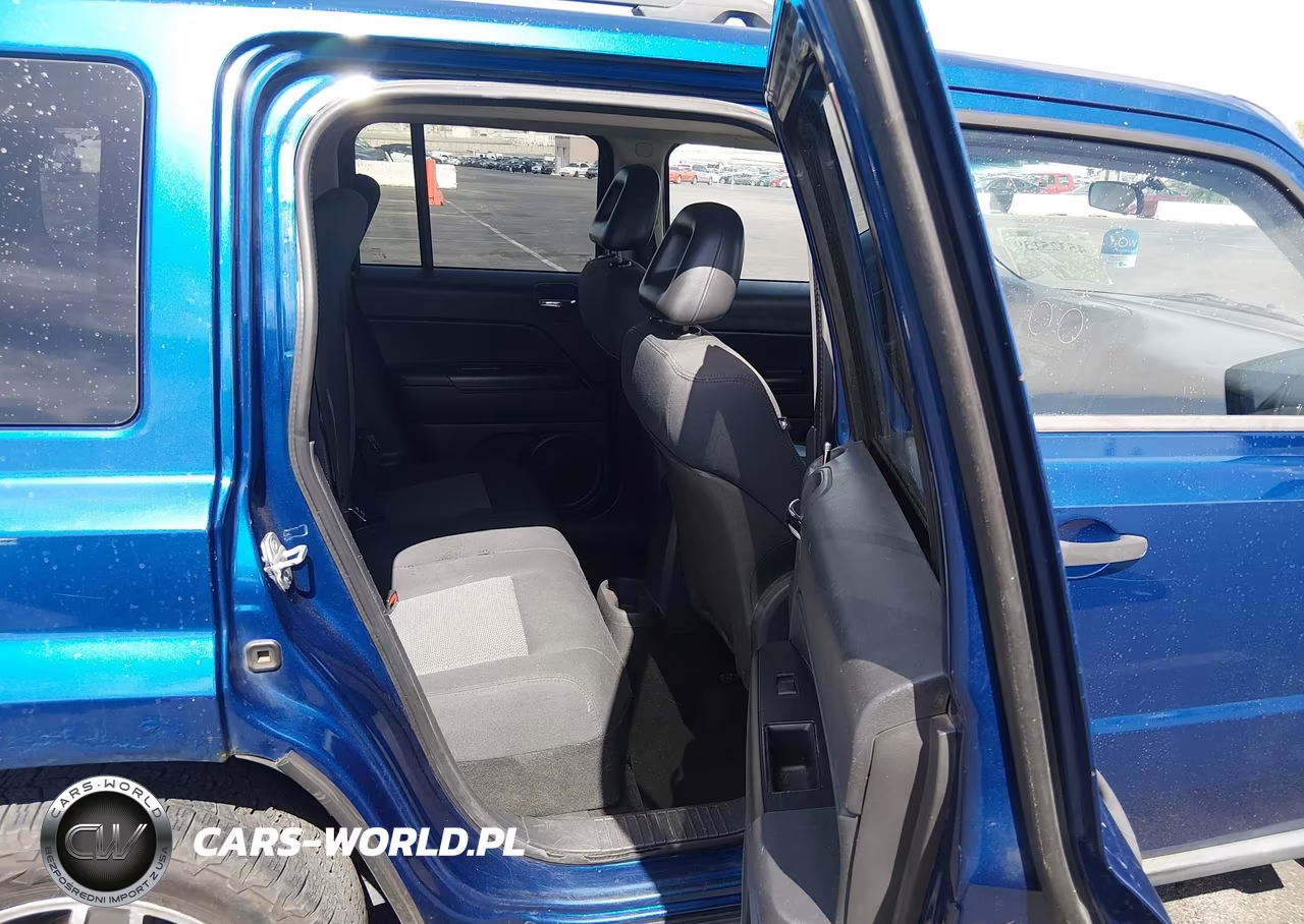 2009 Jeep Patriot Sport VIN:1J4FF28B69D186203 - 8