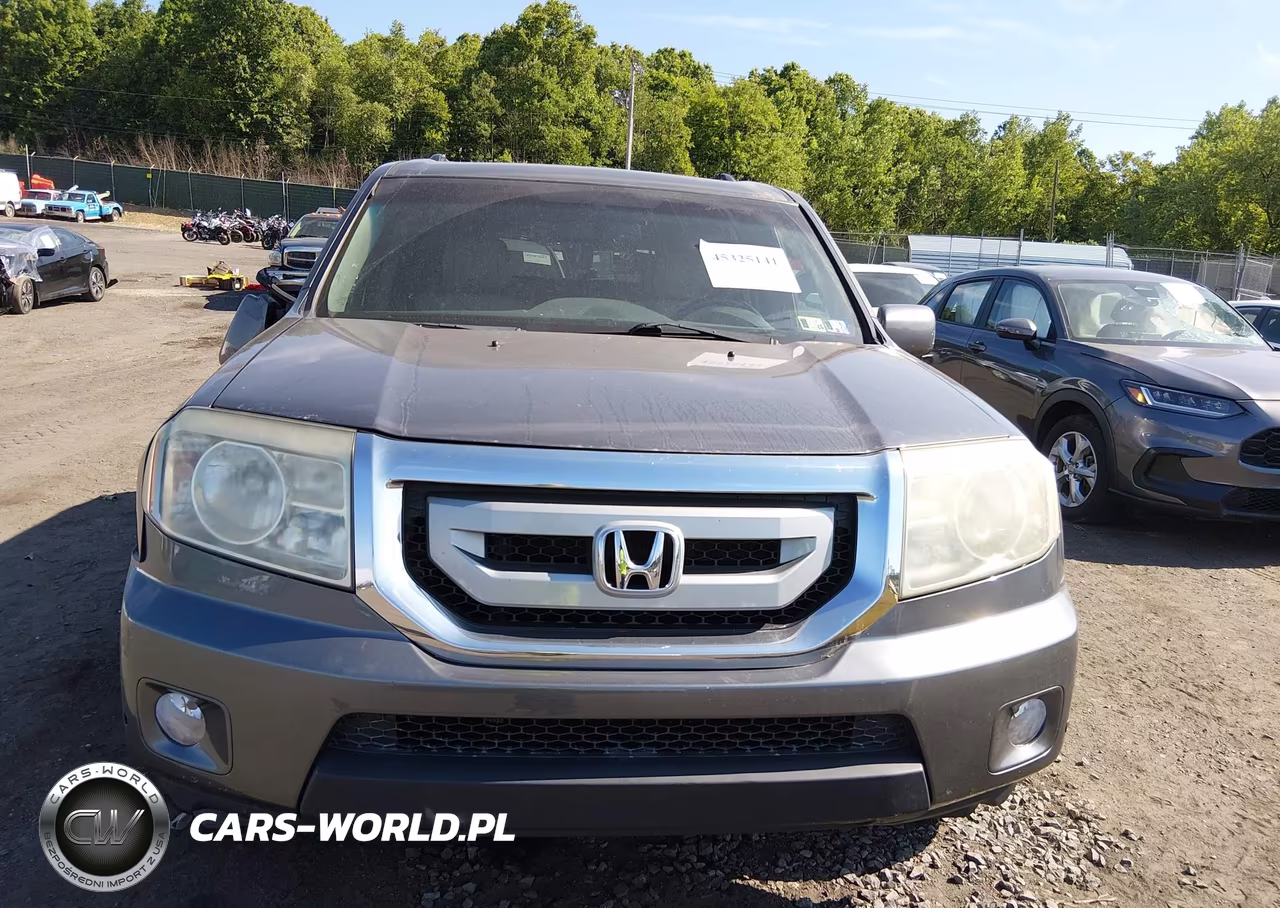 2011 Honda Pilot Touring VIN:5FNYF4H93BB077641 - 12