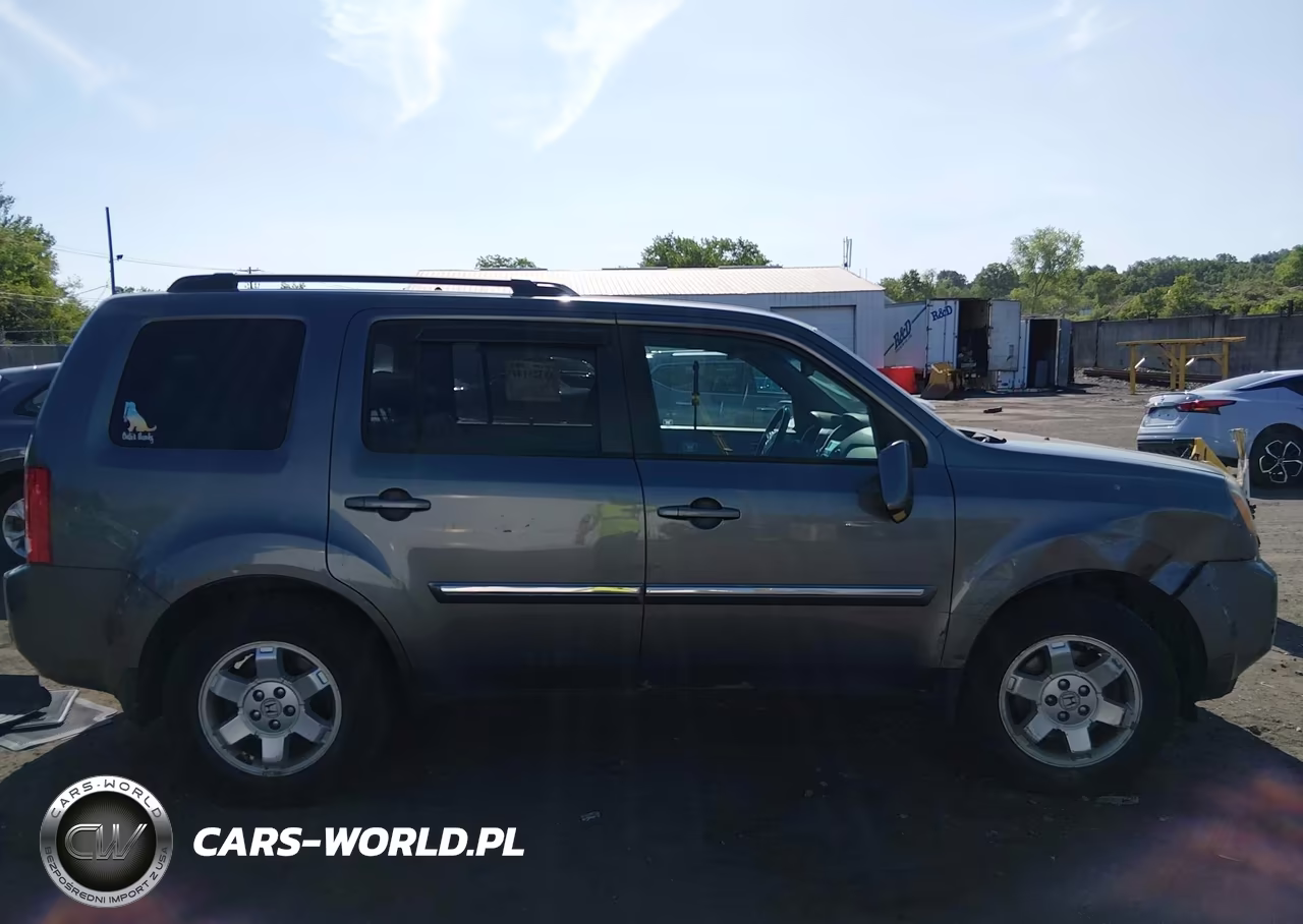 2011 Honda Pilot Touring VIN:5FNYF4H93BB077641 - 13