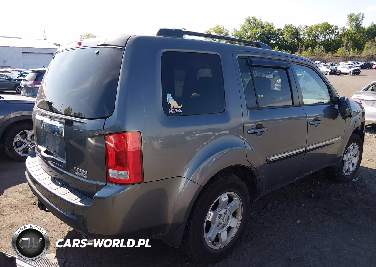 2011 Honda Pilot Touring VIN:5FNYF4H93BB077641 - 4