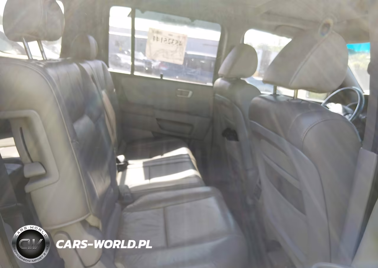 2011 Honda Pilot Touring VIN:5FNYF4H93BB077641 - 8
