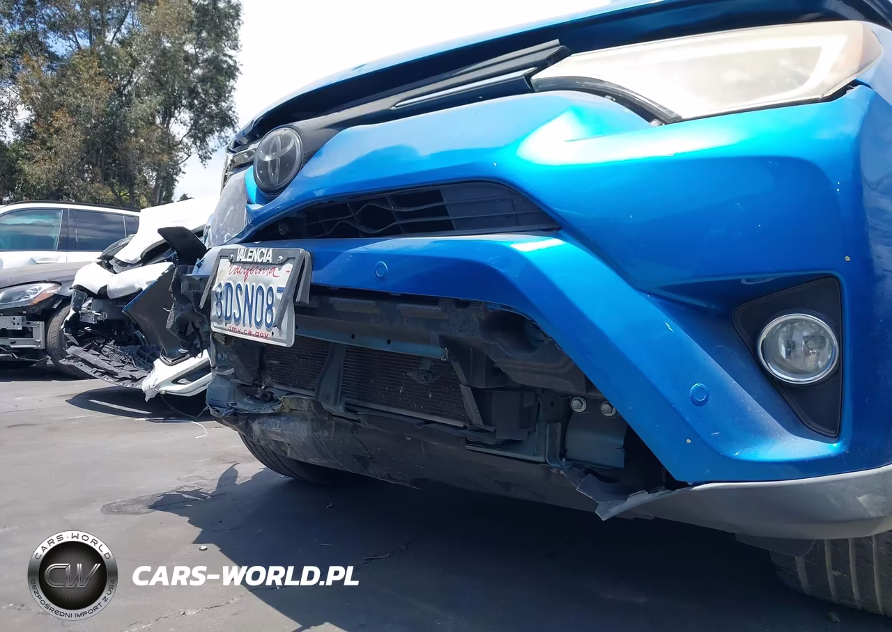 2018 Toyota Rav4 Limited VIN:JTMYFREV9JJ725957 - 18