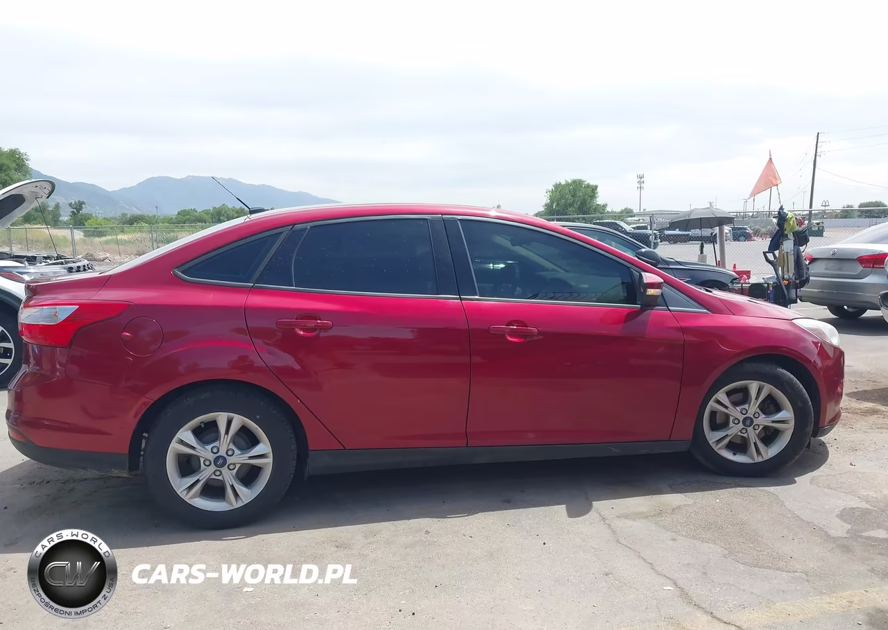 2014 Ford Focus Se VIN:1FADP3F23EL266843 - 13