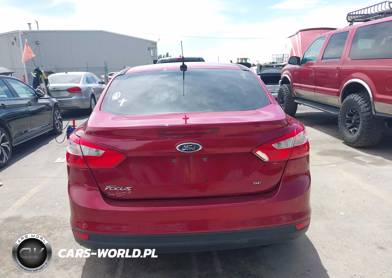 2014 Ford Focus Se VIN:1FADP3F23EL266843 - 16