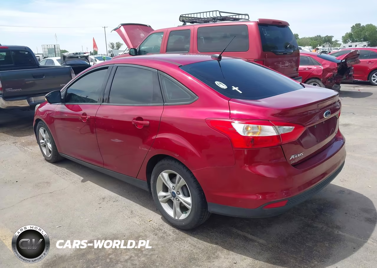 2014 Ford Focus Se VIN:1FADP3F23EL266843 - 3
