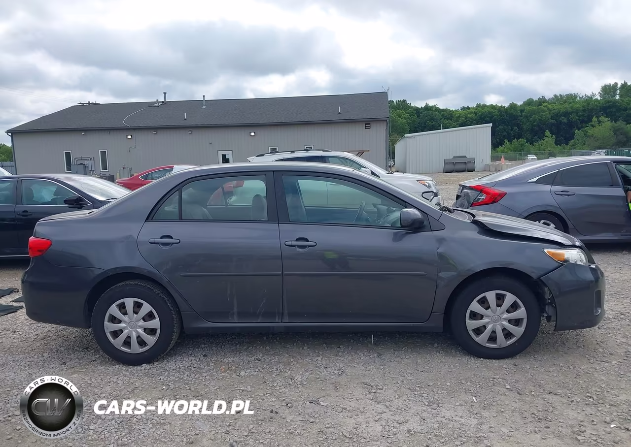 2011 Toyota Corolla Le VIN:JTDBU4EE4B9146151 - 13