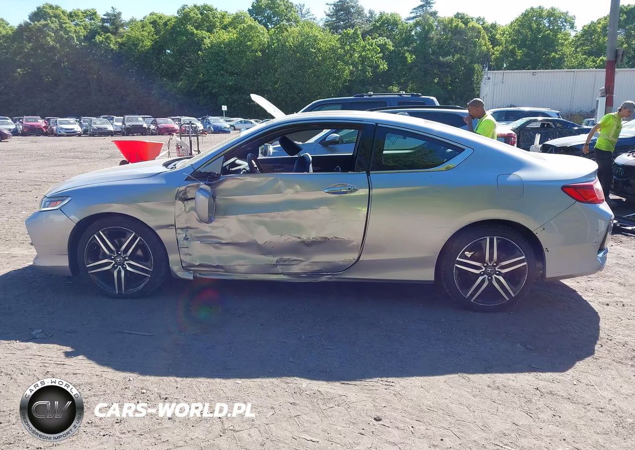 2017 Honda Accord Touring V6 VIN:1HGCT2B05HA003402 - 14