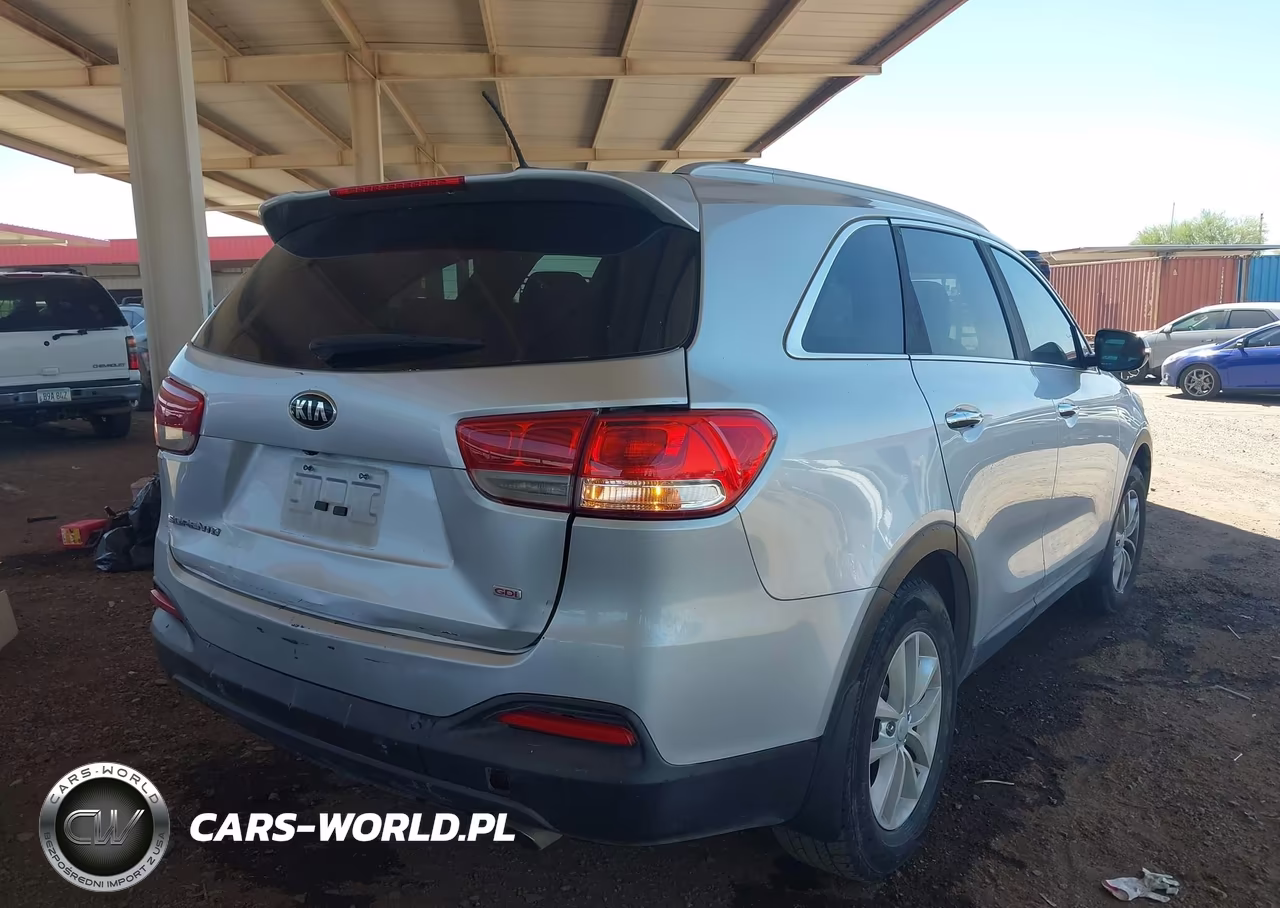 2017 Kia Sorento 2.4L Lx VIN:5XYPG4A32HG246922 - 4