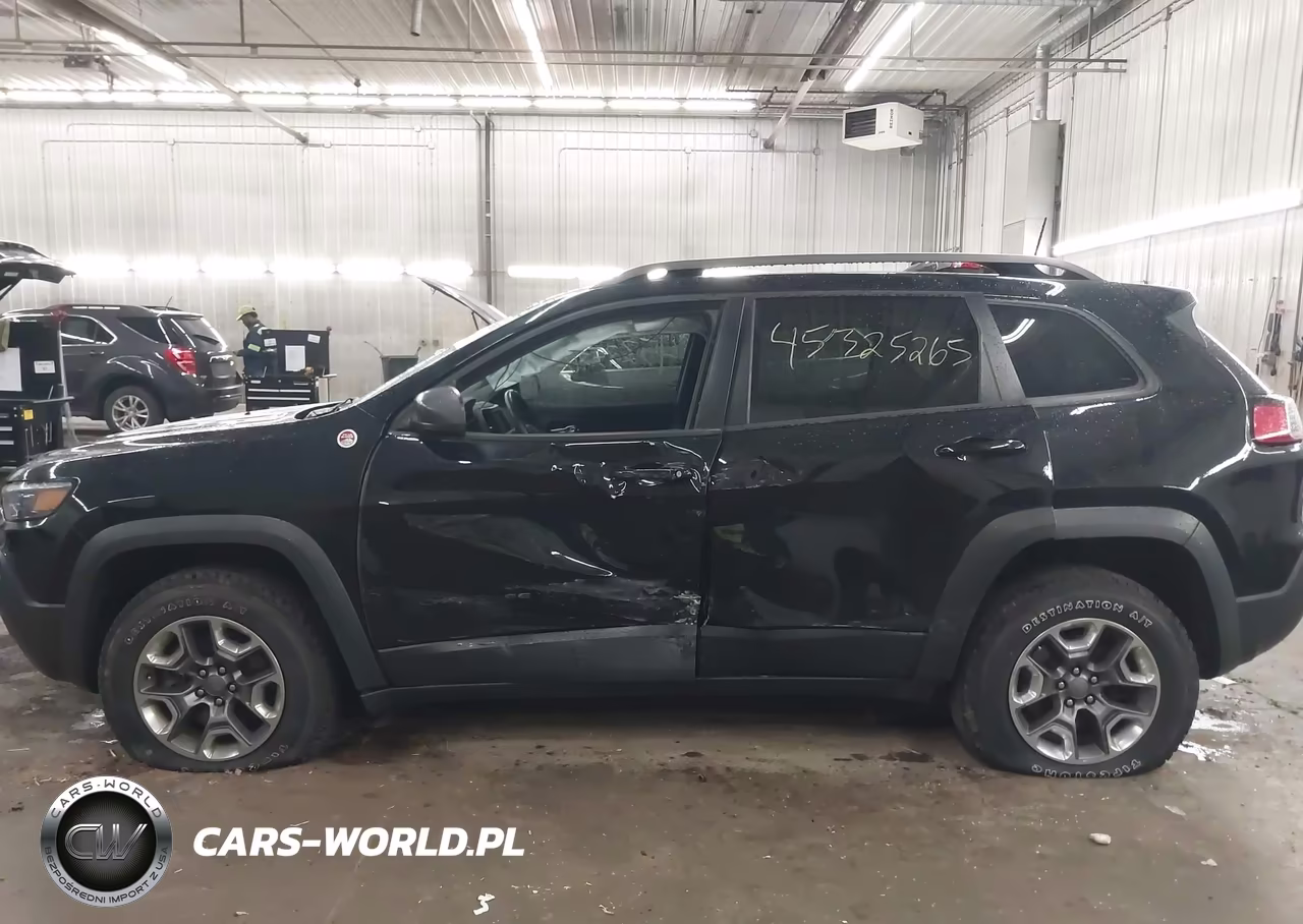 2019 Jeep Cherokee Trailhawk 4X4 VIN:1C4PJMBX0KD161974 - 14