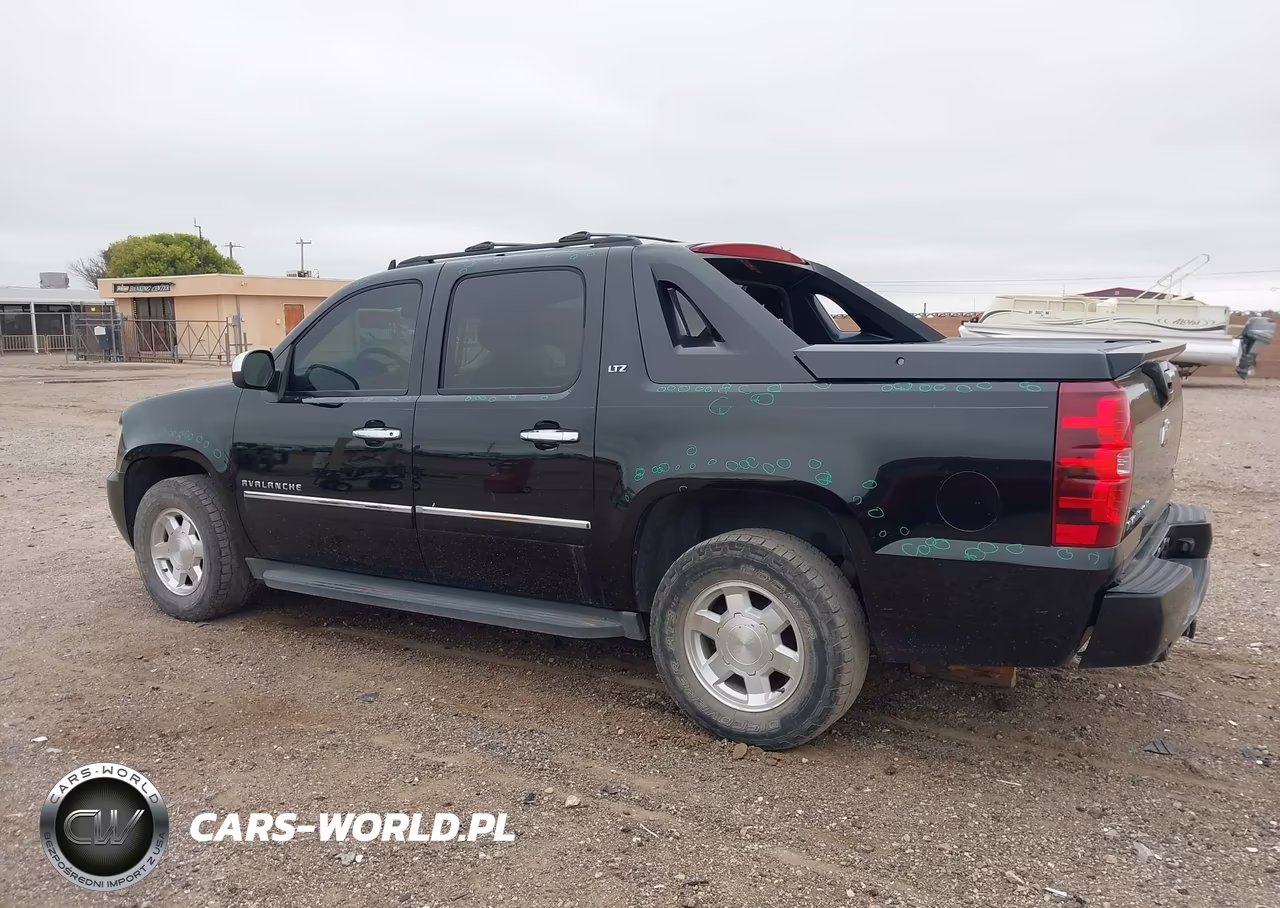 2011 Chevrolet Avalanche 1500 Ltz VIN:3GNTKGE3XBG347327 - 14