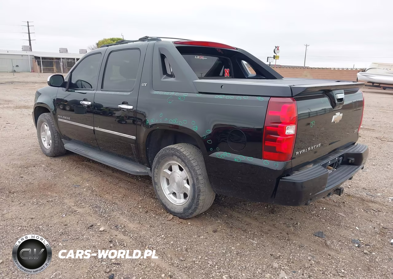 2011 Chevrolet Avalanche 1500 Ltz VIN:3GNTKGE3XBG347327 - 3