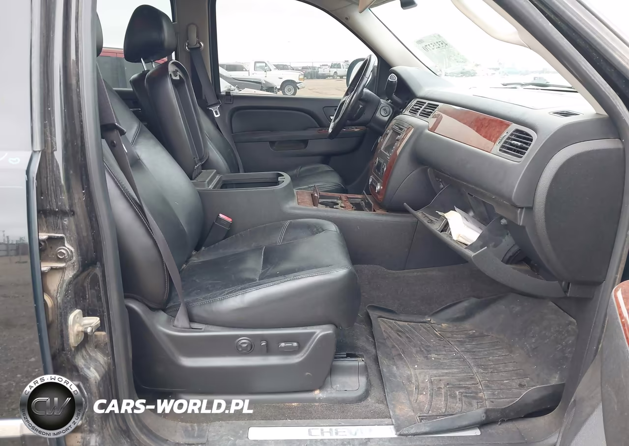 2011 Chevrolet Avalanche 1500 Ltz VIN:3GNTKGE3XBG347327 - 5