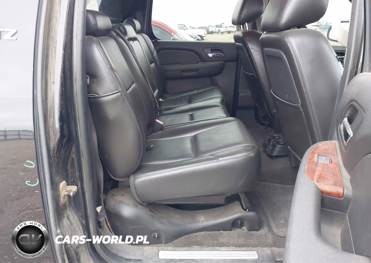 2011 Chevrolet Avalanche 1500 Ltz VIN:3GNTKGE3XBG347327 - 8
