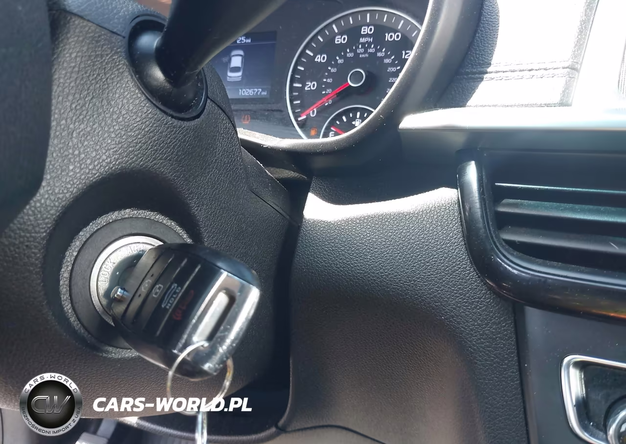 2019 Kia Optima Lx VIN:5XXGT4L37KG345496 - 11